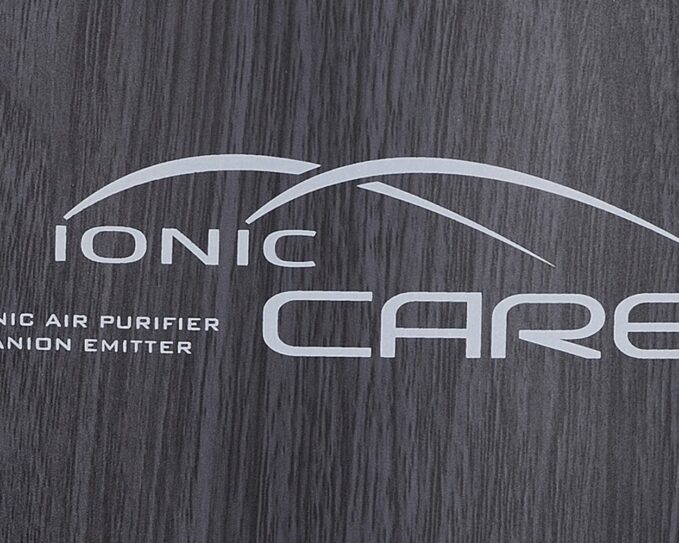 Čistička vzduchu Ionic-CARE antracitové dřevo struktura