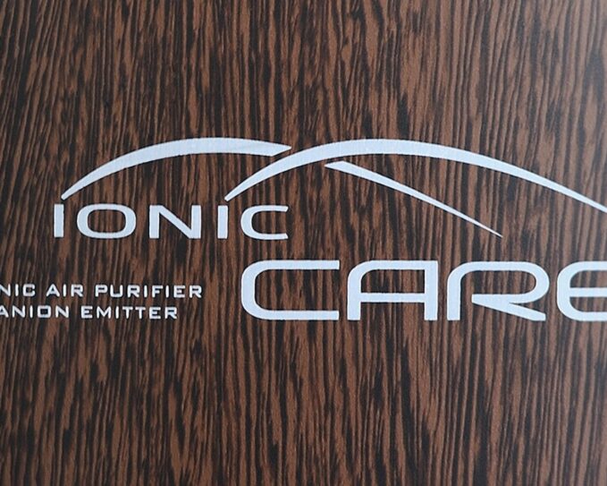 Čistička vzduchu Ionic-CARE exotické dřevo struktura